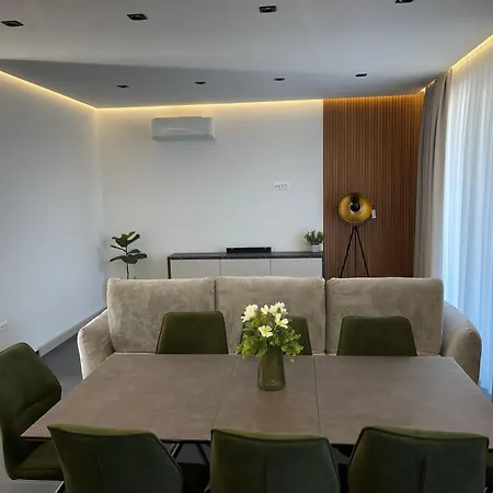 Nika With Pool & Parking Near Zadar Villa