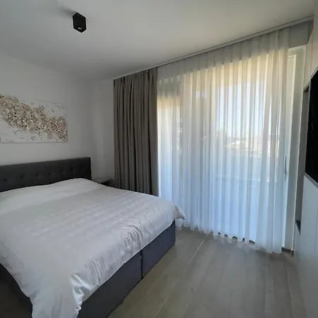 Nika With Pool & Parking Near Zadar