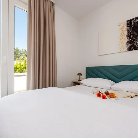 Willa Nika With Pool & Parking Near Zadar *