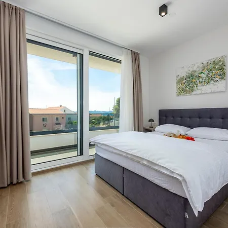 Nika With Pool & Parking Near Zadar Willa *