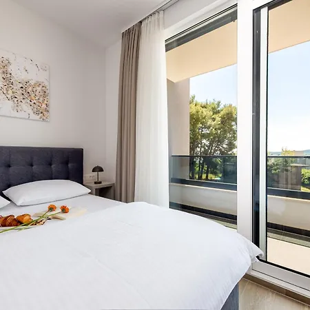 Nika With Pool & Parking Near Zadar Willa *